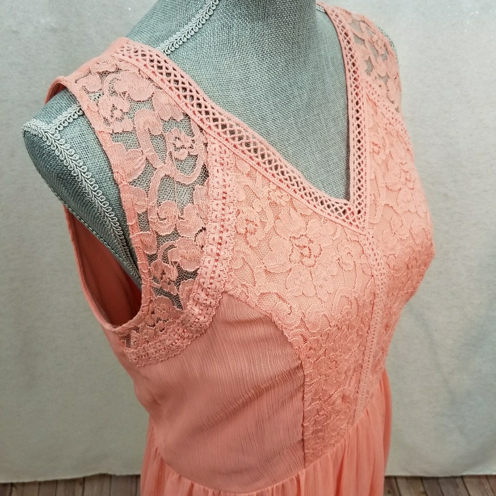 π3/$25 AGB Lace and Crochet A Line Dress - Picture 6 of 8